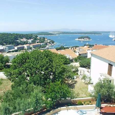 With A Parking Space Hvar - 4637 Apartamento Hvar Town