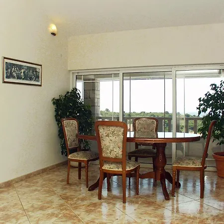 With A Parking Space Hvar - 4637 Apartament Hvar Town